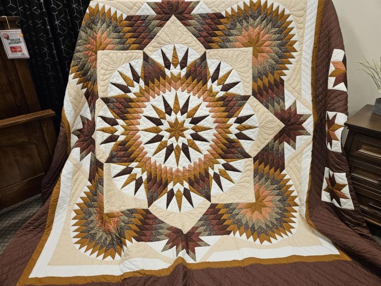 111″X120″ Compass Quilt