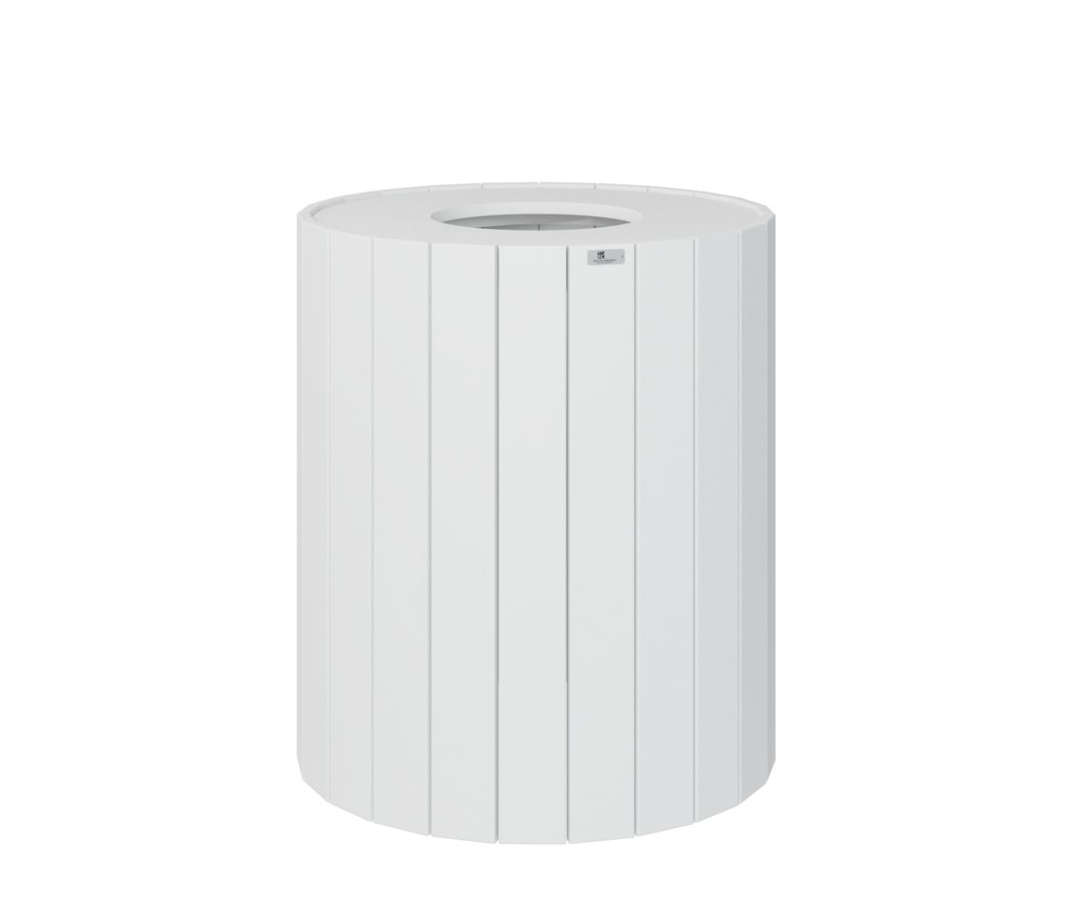 32 Gal Round Trash Can by Berlin Gardens