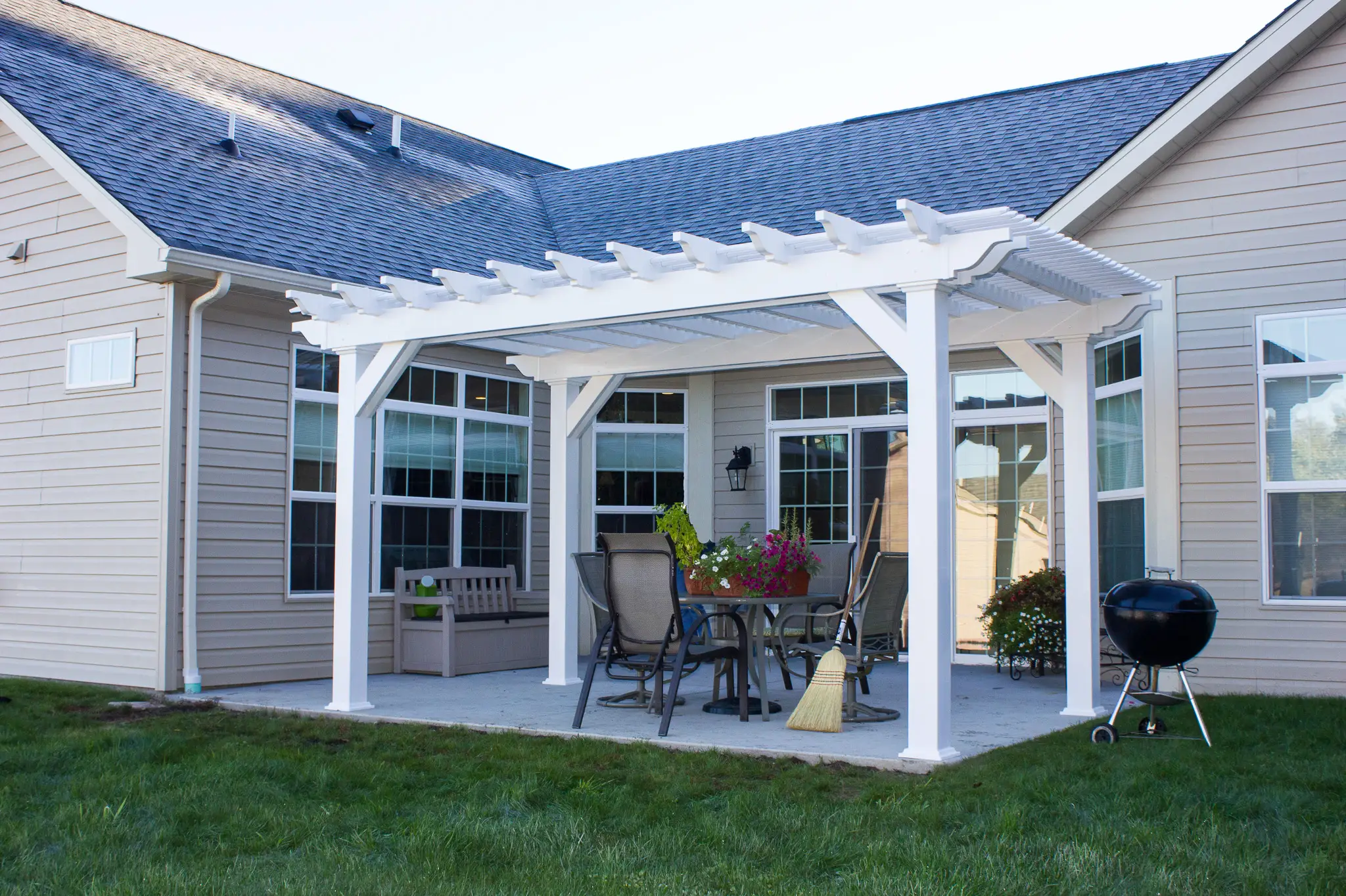 Urbana Vinyl Pergola from Berlin Gardens - Urbana Vinyl Pergola from Berlin Gardens - 191-URBANA