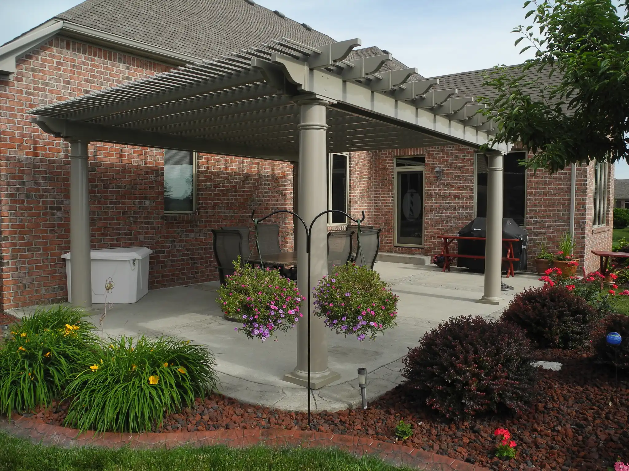 Urbana Vinyl Pergola from Berlin Gardens - Urbana Vinyl Pergola from Berlin Gardens - 191-URBANA